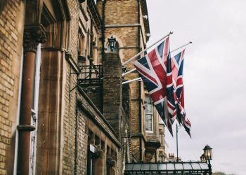 Binance and CZ Sued for $200 Million in UK Over ‘Unauthorized’ Derivatives Sold to 1,700 Traders
