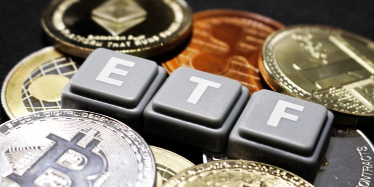 Investors Push $79M Into Bitcoin ETFs as Ether Funds Lose $28M